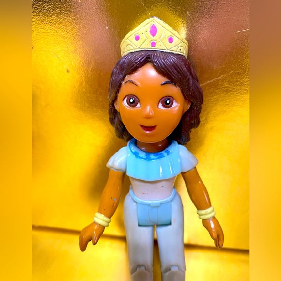 FISHER PRICE VTG 2004 DORA THE EXPLORER COUSIN DAISY DOLLHOUSE POSABLE DOLL - Picture 3 of 7